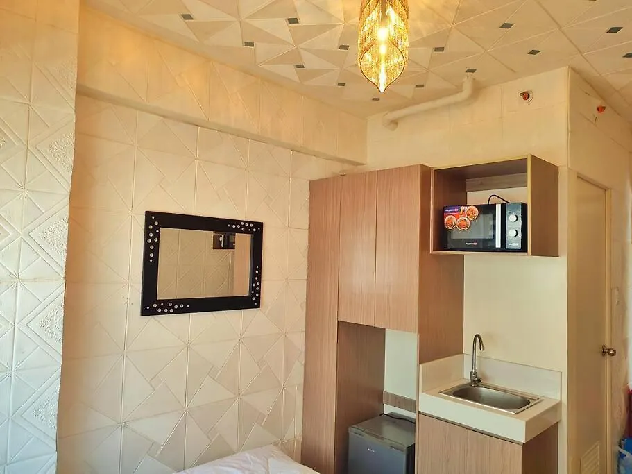 מנילה Urban Deca Edsa Budget Place W/ Unli Wi-Fi Netflix דירה